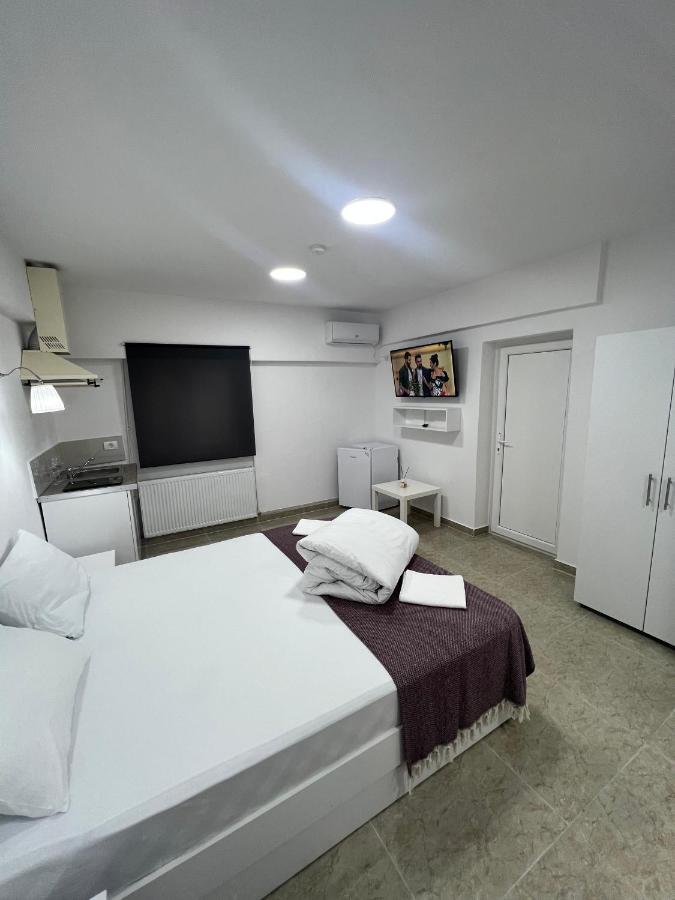 Hostel Casa Popa Nan Бухарест Экстерьер фото