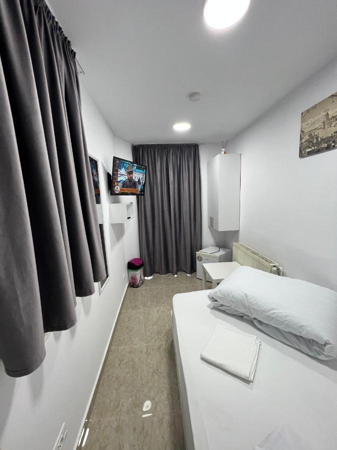 Hostel Casa Popa Nan Бухарест Экстерьер фото