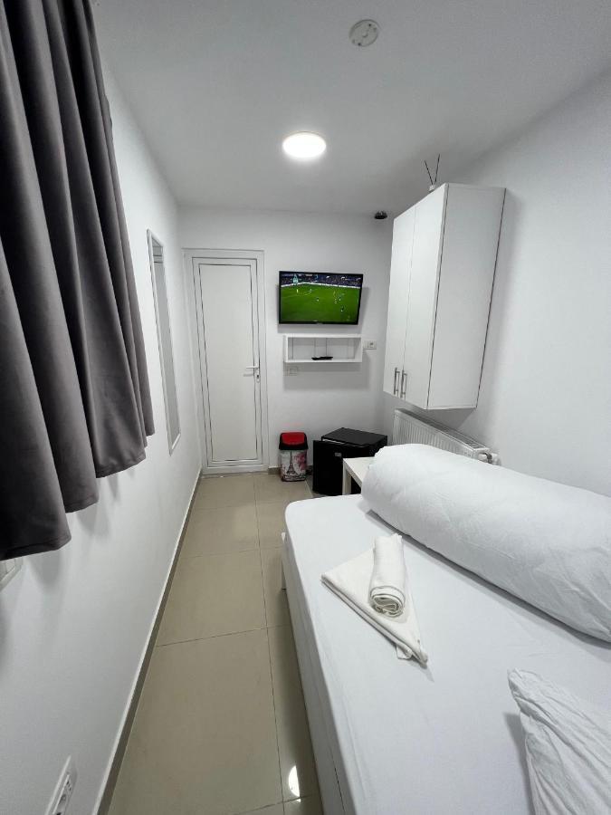 Hostel Casa Popa Nan Бухарест Экстерьер фото