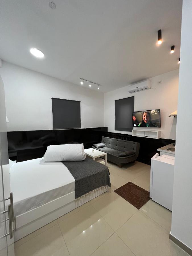 Hostel Casa Popa Nan Бухарест Экстерьер фото
