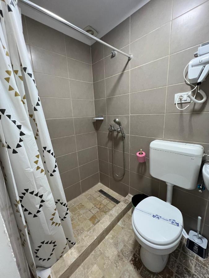 Hostel Casa Popa Nan Бухарест Экстерьер фото