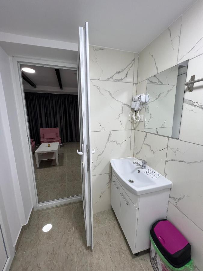Hostel Casa Popa Nan Бухарест Экстерьер фото